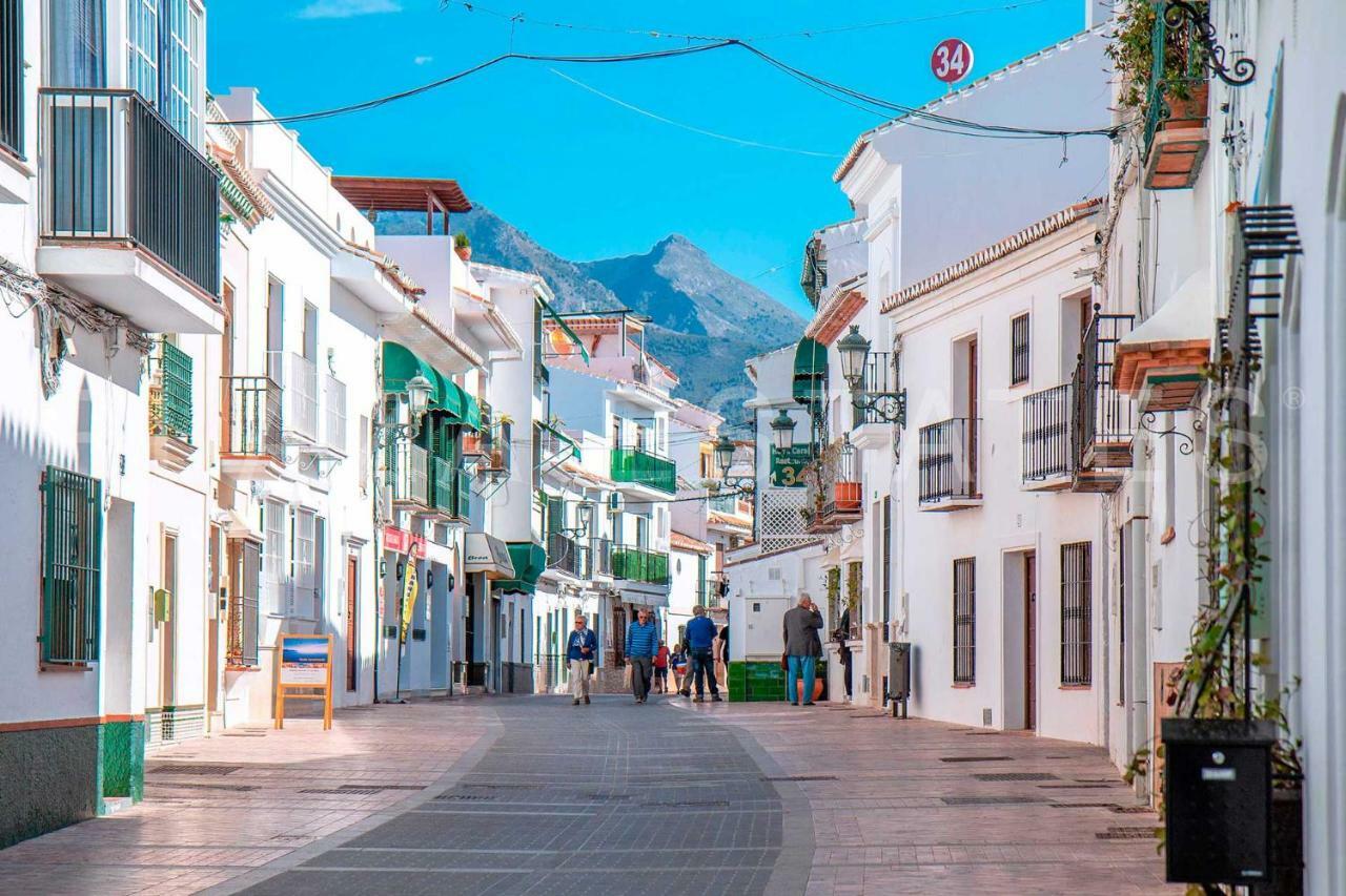 Spectacular Sea Views From Solana 5 Street, Nerja Appartement Buitenkant foto